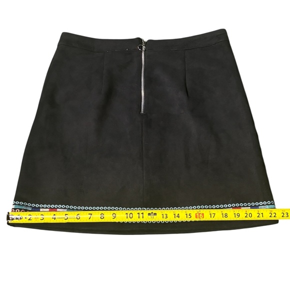 NWT THML  SZ L Boho Hippie Embroidered Suede Like Skirt  Festival 60s Coachella - Picture 8 of 8